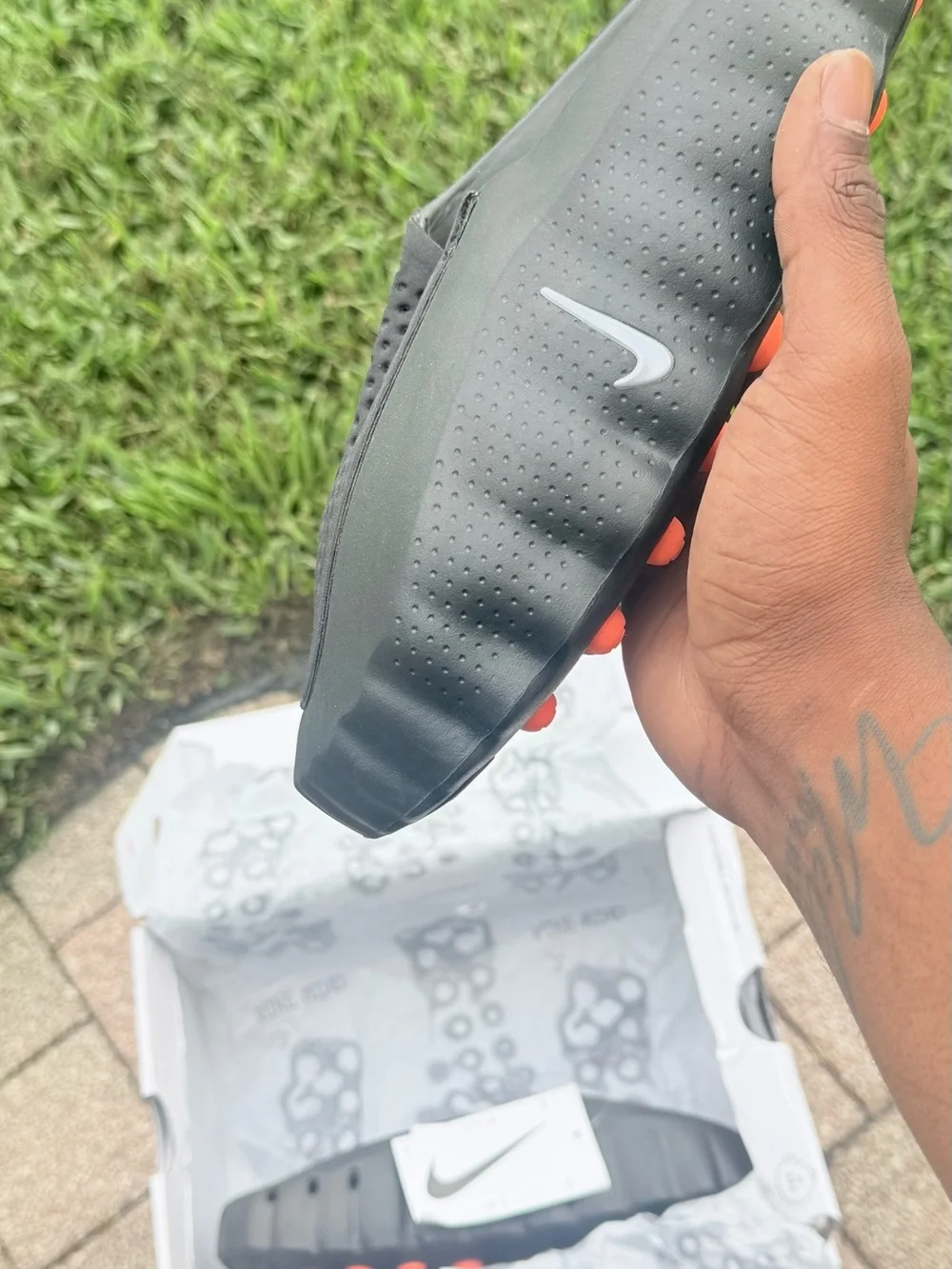Nike mind Men's black  Slide with Orange Detail